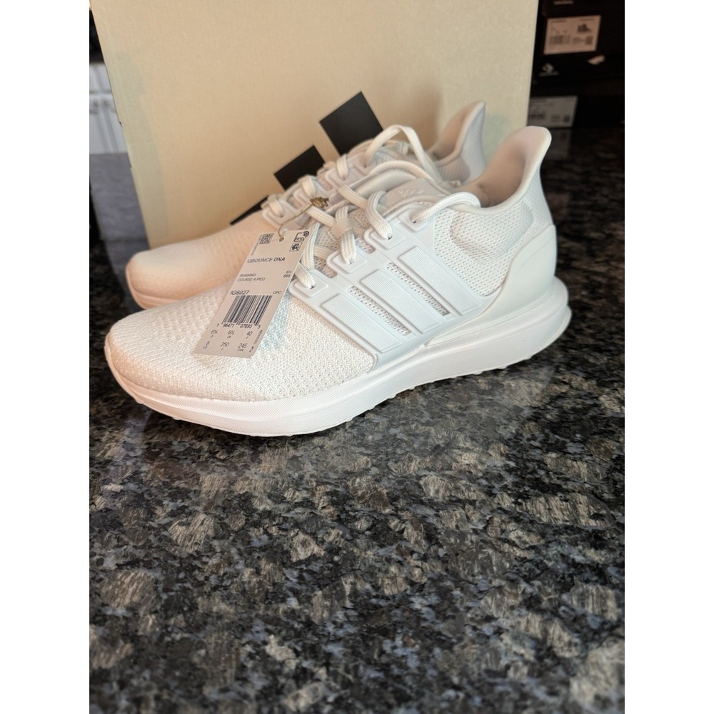 adidas Women's UBOUNCE DNA SHOES Cloud White IG6027 Size 8 Sneakers. NWB
